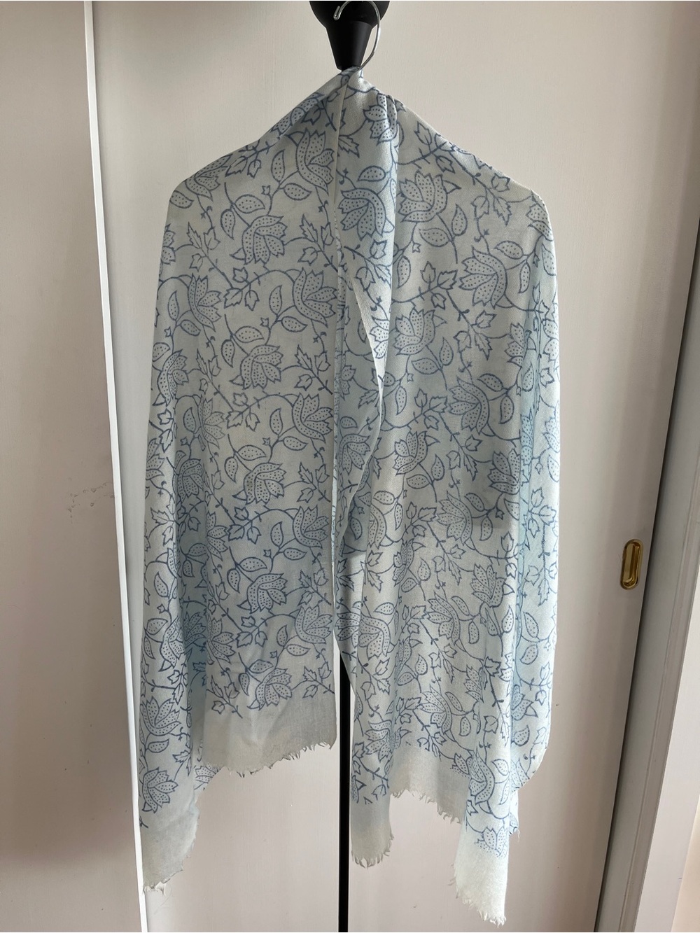 Handwoven Cheshme Bulbul weave Pashmina 100% wool shawl wrap ivory blue floral